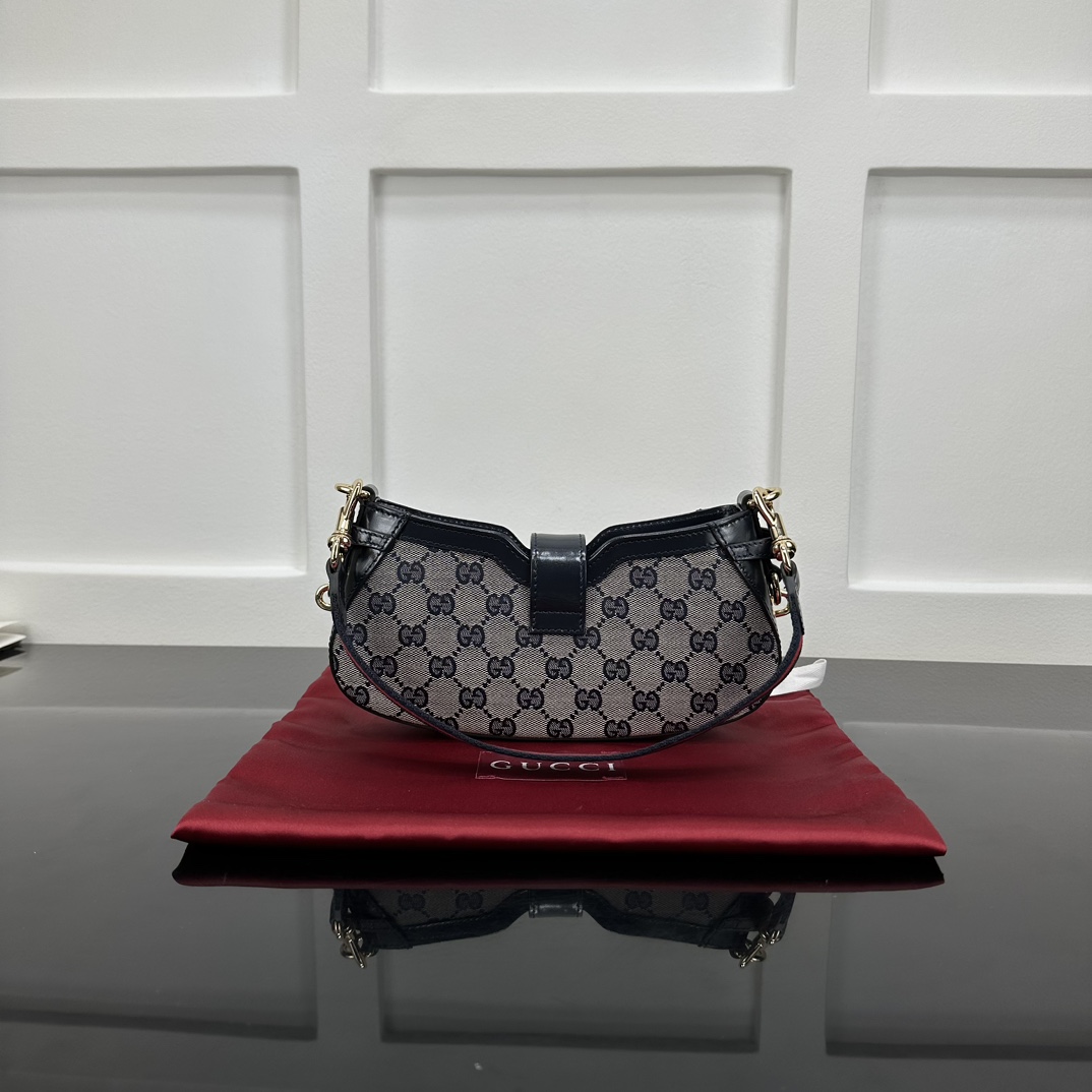 Gucci Hobo Bags